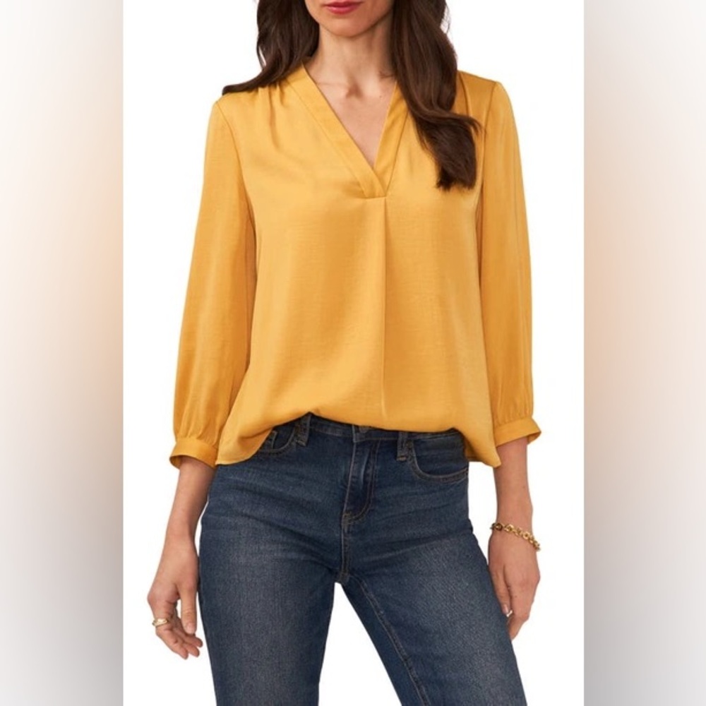 ✨3 for $30✨NWOT | Laundry by Shelli Segal | Yellow/Gold | V-Neck | LS | S